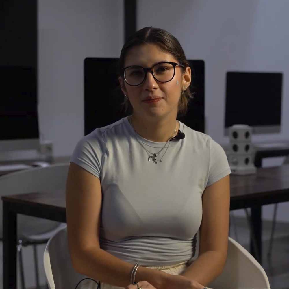 XIMENA ESPAÑA BA DISEÑO GRÁFICO